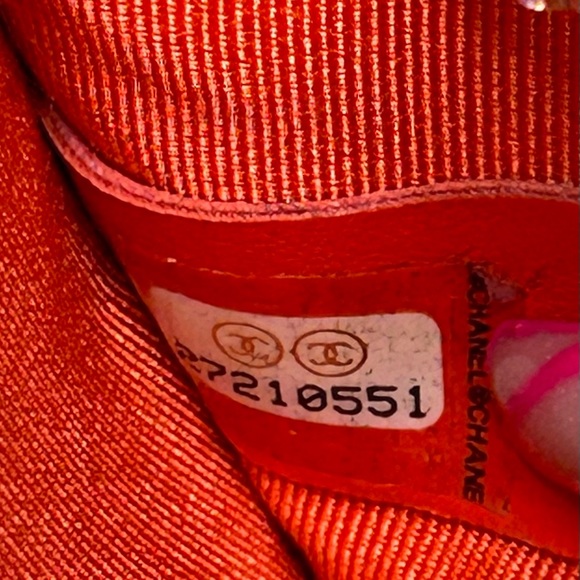 ❌SOLD!🔥CHANEL•Ombre Caviar Skin Quilted Bag Small - Picture 10 of 10